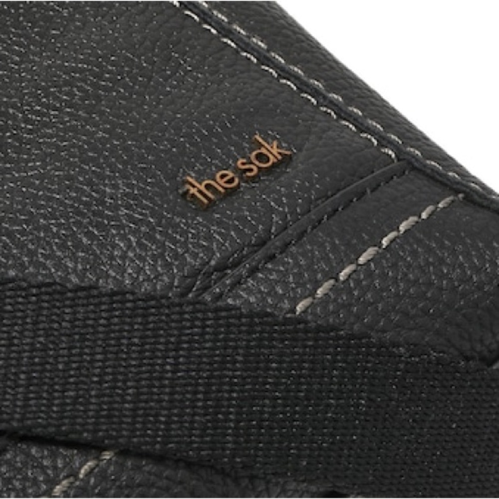 The Sak Iris Leather Crossbody Bag - Picture 4 of 11